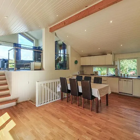 Feriehus Amazing In With Kitchen